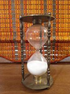 lot 67 image: Vintage Brass Hourglass