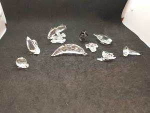 lot 181 image: Misc. Swarovski Crystal Pieces