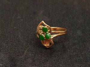 lot 104 image: 14k Gold Ring with Green Stone