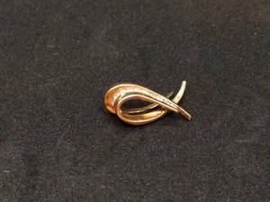 lot 105 image: 14k Gold Pendant