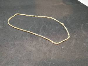 lot 114 image: 14k Gold Necklace with Pendant