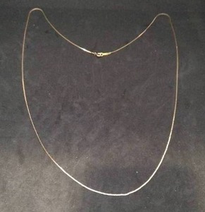 lot 121 image: 14k Gold Necklace