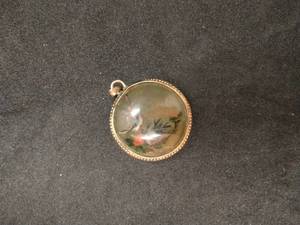 lot 159 image: Glass Bird Pendant