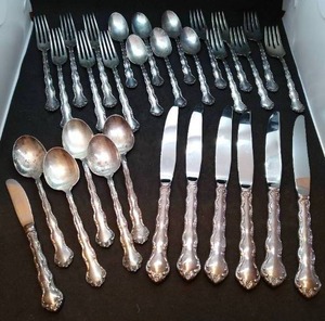 lot 167 image: Thirty Piece Sterling Silver 925 Reed And Barton Silverware Set Tara Pattern