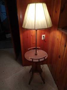 lot 76 image: Two Lamps