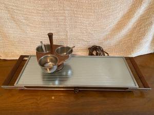 lot 214 image: Vintage Entertaining Items