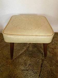 lot 216 image: Vintage Stool