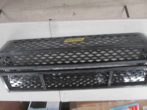 moose utility mesh rack front for a...