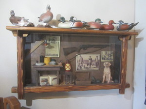 lot 65 image: Diorama, DU Ducks