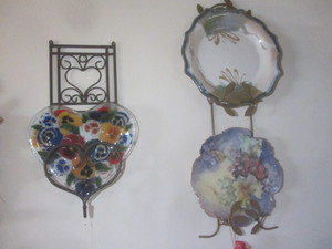 lot 68 image: Plate Holders, Plate