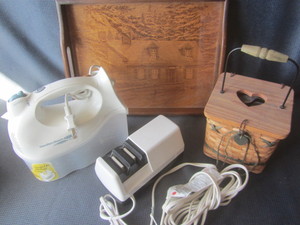 lot 76 image: Tray, Mixer, Sharpener