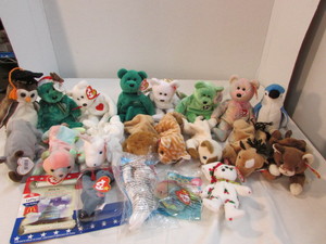 lot 12 image: Beanie Plush Toys