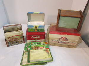 lot 14 image: Vintage Recipe Boxes