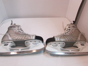 lot 33 image: Hockey Skates