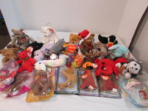 lot 49 image: Beanie Plush Toys
