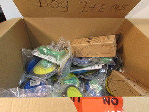 lot 85 image: New Pet Items Lot