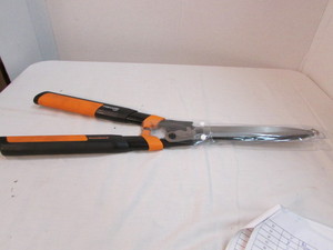 lot 88 image: Fiskars Pruners