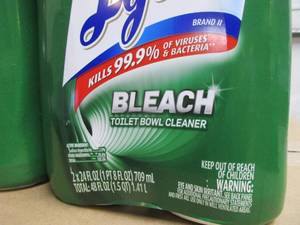 lot 39 image: Lysol Toilet Bowl Cleaner