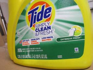 lot 52 image: Tide Detergent