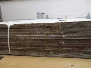 lot 118 image: Folding Shipping Boxes
