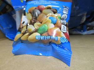 lot 129 image: Planters Trail Mix
