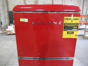 lot 231 image: Galanz 10.0 cu. ft. Retro Top Freezer Refrigerator with Dual Door True Freezer, Frost Free in Red GLR10TRDEFR
