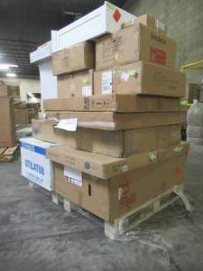 lot 313 image: WHOLESALE MIXED PALLET OF MICELLANOUS BATHROOMLAUNDRY SINKS AND OTHER REMODEL ITEMS