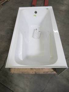 lot 322 image: Swiss Madison 54 in. x 30 in. Acrylic White, Alcove, Integral, Left-Hand Drain, Apron Rectangular Bathtub in White SM-AB549