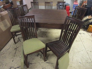 lot 202 image: SOLID WOOD DINING TABLE, W CHAIRS