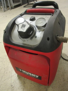 lot 210 image: HUSKY 1.5-GALLON OIL-FREE AIR COMPRESSOR