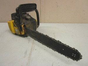 lot 218 image: MCCULLOCH MAC 3200 SERIES CHAINSAW