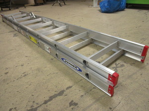 lot 221 image: WERNER 16 EXTENSION LADDER