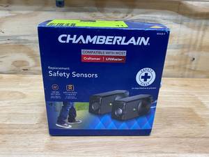 lot 41 image: CHAMBERLAIN Replacement Safety Sensors for Garage Doors