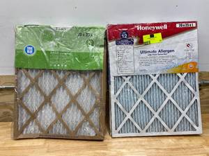 lot 53 image: Lot of 7-  20 x 25 x 1 Furnace Filters