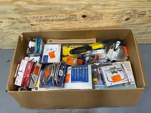 lot 19 image: Lot of Home Depot Returns