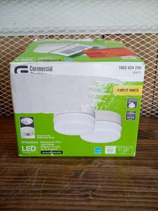 lot 166 image: Spin Light 5 in. White LED Flush Mount Ceiling Light 600 Lumens 4000K Bright White Closet Basement Utility (2 Pack)