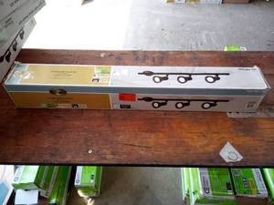 lot 146 image: Hampton Bay - 44 in Black LED Track Lighting Kit - 3 Light - Energy Star