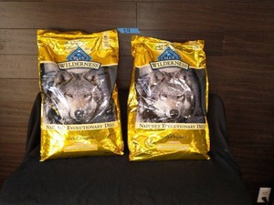 2 BAGS OF Blue Buffalo Wilderness Healthy Weight Chicken Recipe Grain-Free Dry Dog Food