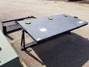 lot 312 image: Flex-O-Lite Traffic Controller 2005665  with Steel Mounting Bracket