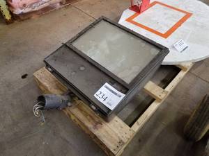 lot 234 image: Crouse-Hinds Outdoor Light Fixture