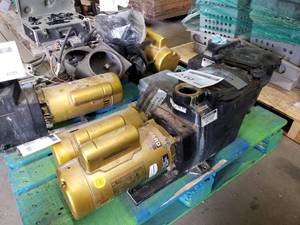 lot 239 image: Hayward Super Pump Self Priming NSF Chlorine Pump SP2615X20 (on pallet)