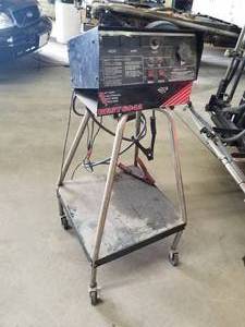 lot 246 image: BEST Battery Charger 6042