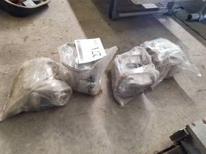 lot 271 image: Lot of (4) Stop Light Clamp Kits