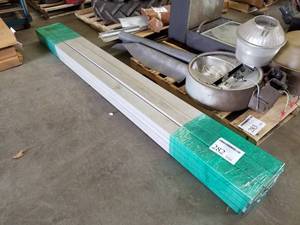 lot 282 image: Lot of (12) Metal 2x4 Park Bench Pieces 8L