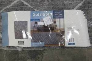 lot 419 image: Gertmenian Soft-Step 7ft 10in X 10ft Tellis Grey Microfiber Shag Rug