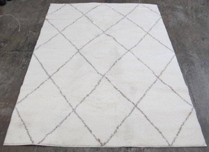 lot 442 image: Gertmenian 5ft 7in x 7ft Micro Shag Trellis Ivory Beige Patterned Area Rug