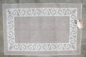 lot 461 image: Mohawk Home New Generation 30in x 45in Beige Cream Accent Rug