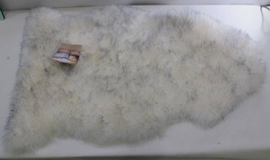 lot 469 image: Windward 41.3 in X 24.8 in X 2.36 In White Grey Sheepskin from Australia