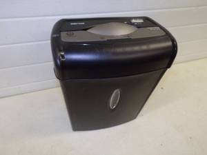 lot 57 image: Paper Shredder