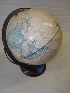 lot 7 image: Rand Mcknally Terrestrial  Globe